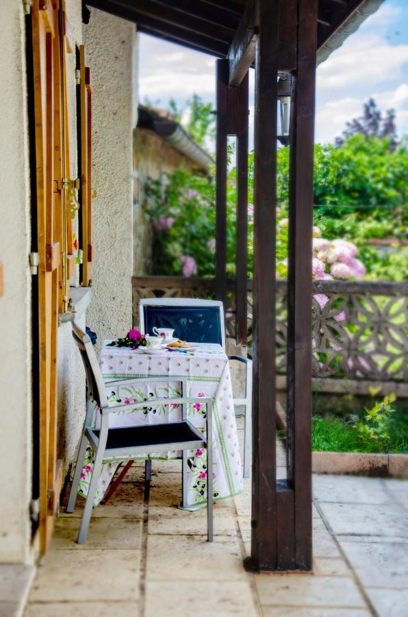 Appartement La petite Pierrette à Saint-Benoit-de-Carmaux Extérieur photo